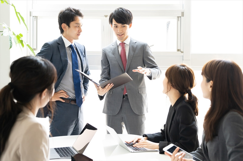 名古屋でコーチングと笑いヨガを組み合せたセミナーを行っています